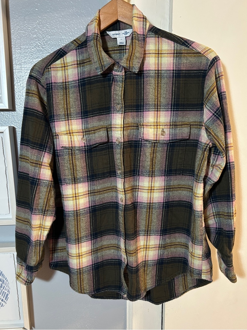 Old Navy Olive, Pink & Cream Plaid Boyfriend Button Up Flannel Shirt Size M